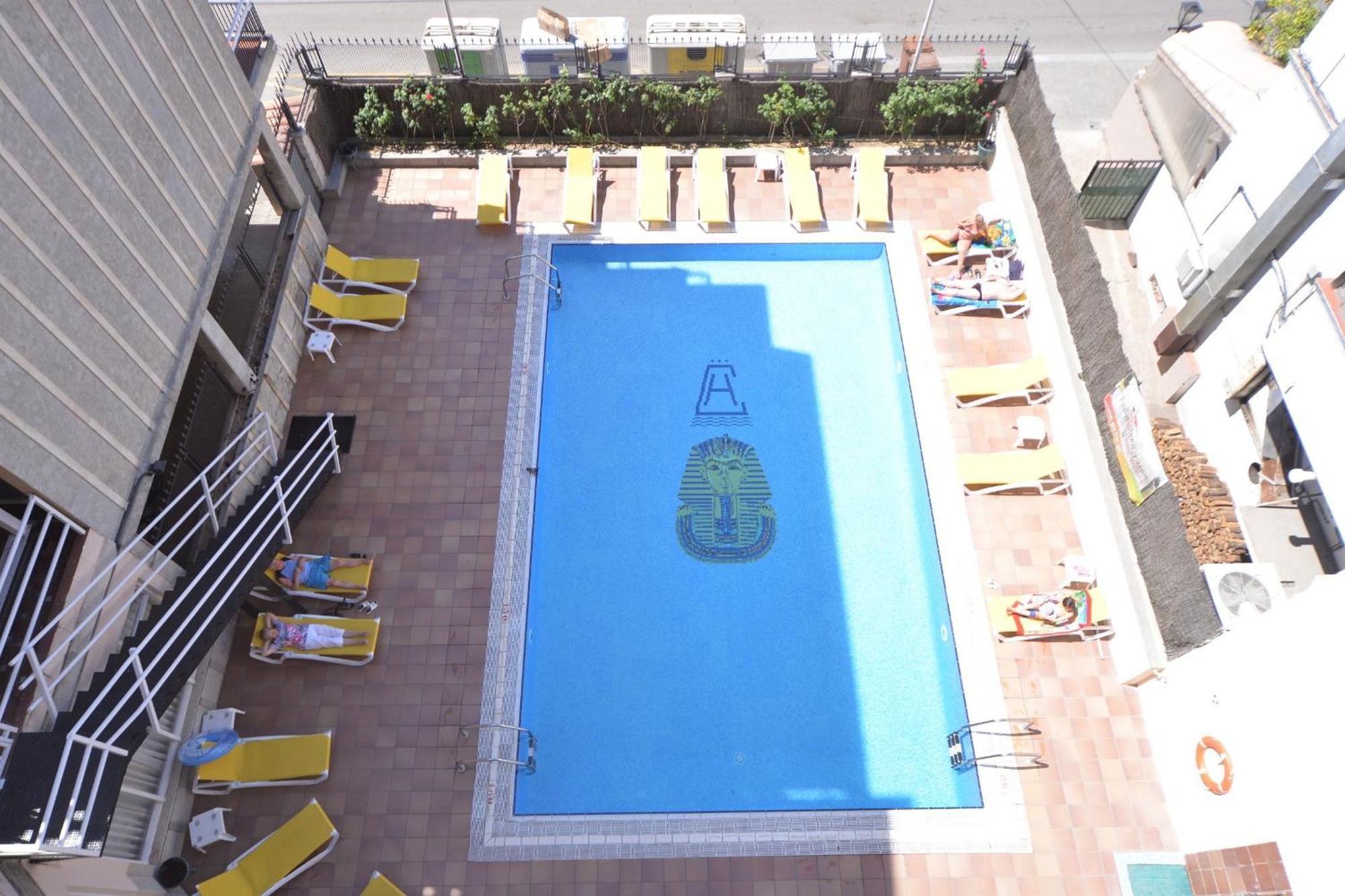 Bluesea Copacabana Lloret de Mar Exterior photo